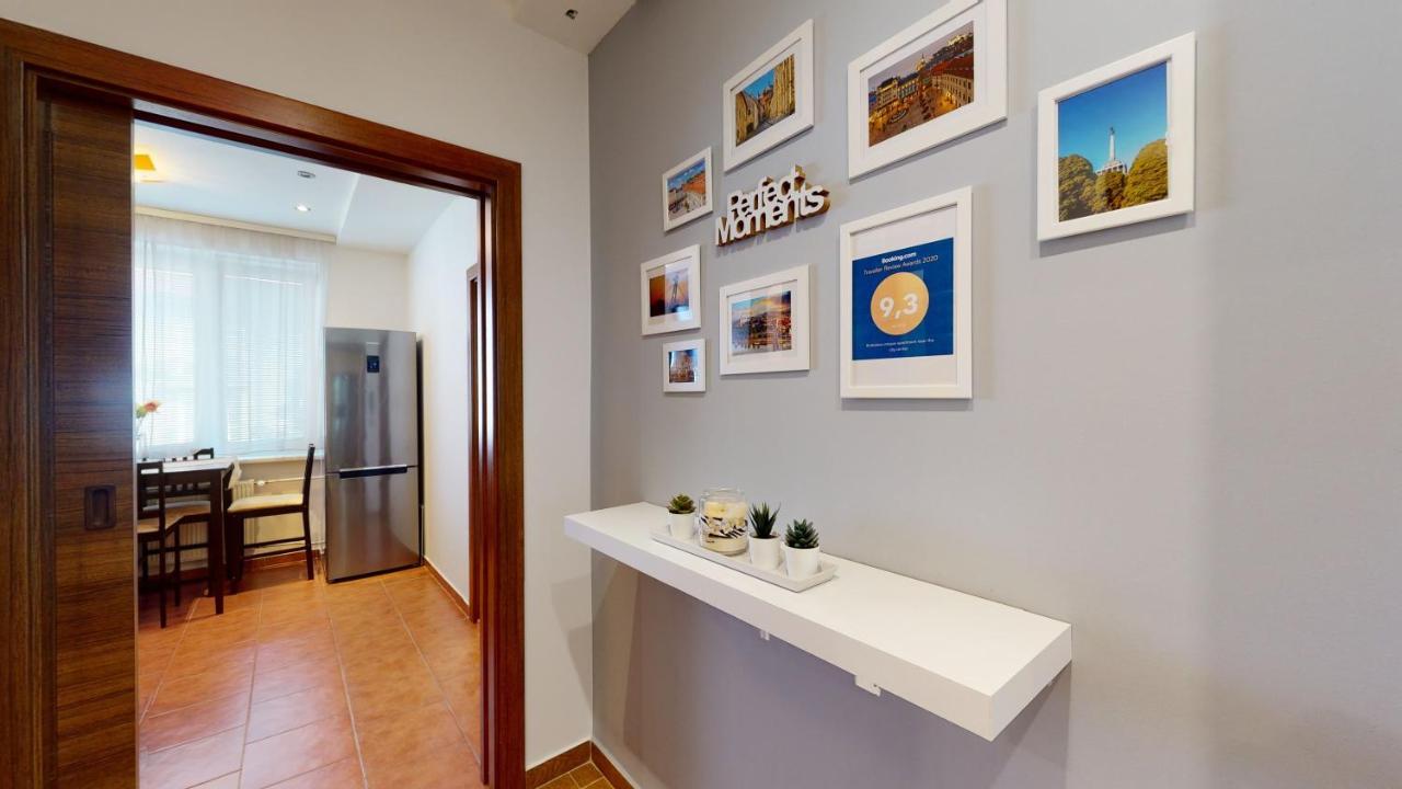 2Br Apt With Free Garage Parking, Close To The Historic Centre Bratislava Esterno foto