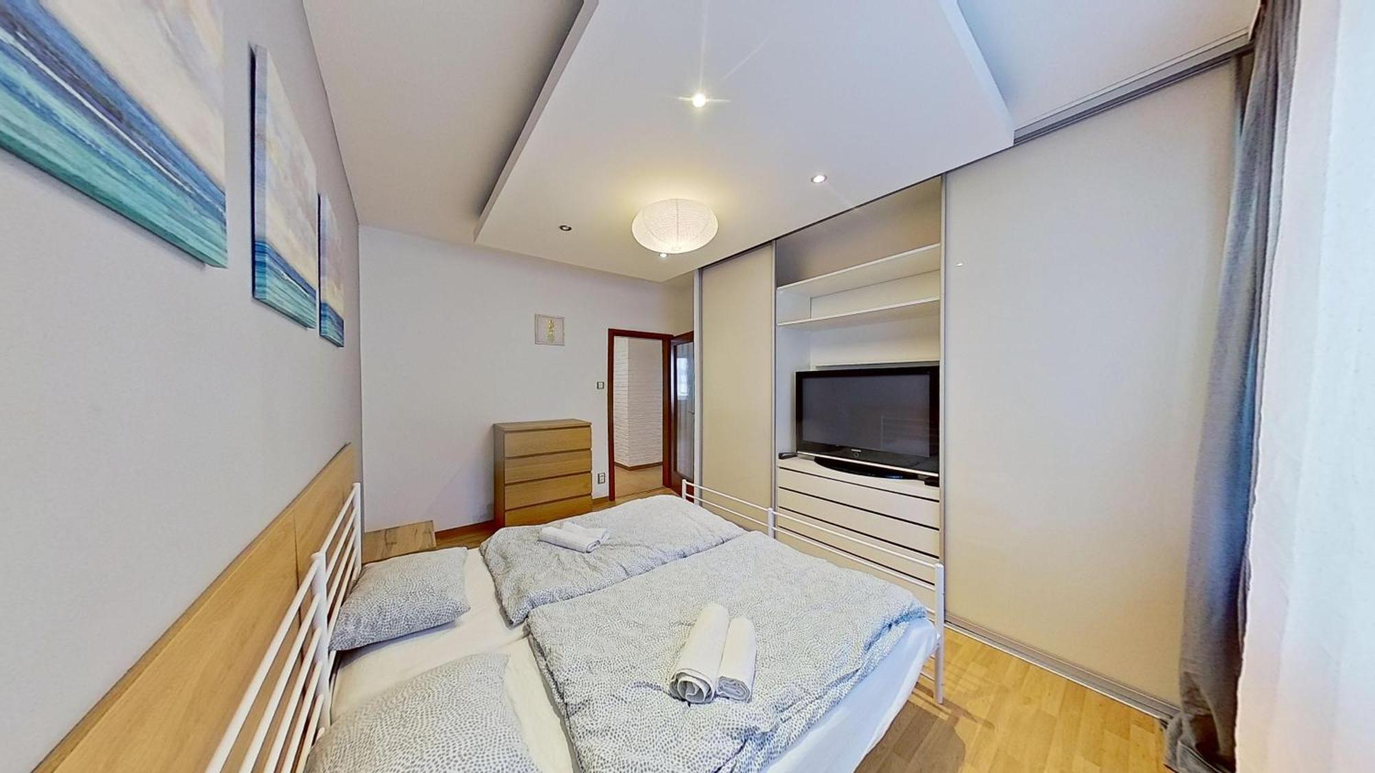 2Br Apt With Free Garage Parking, Close To The Historic Centre Bratislava Esterno foto